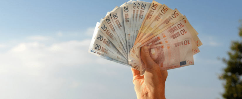 Servidor que recebe abono permanência pode cobrar inclusão do benefício no cálculo de férias e Licença Prêmio